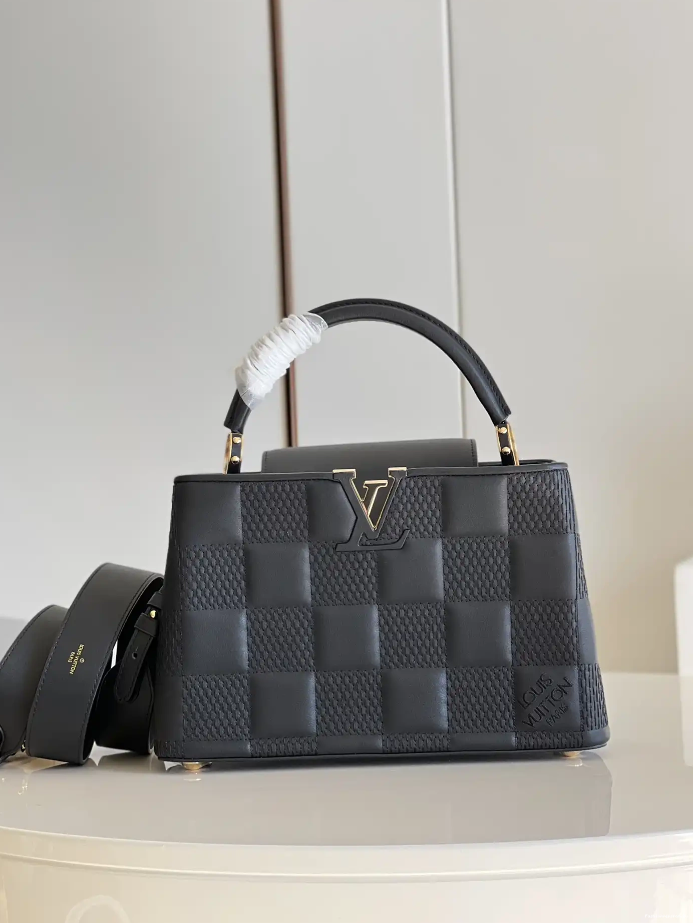 FS CHEAP MM CAPUCINES LOUIS VUITTON 0624